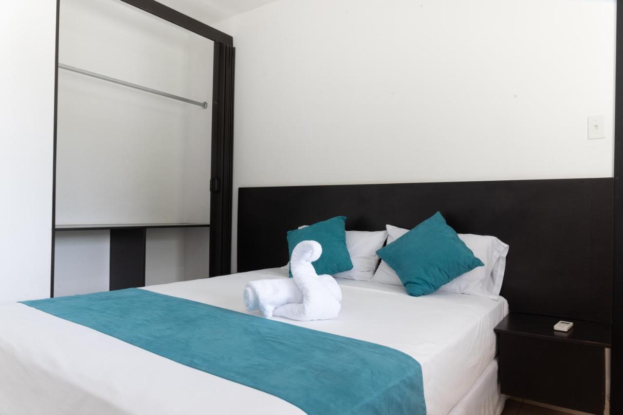 Ocean Blue Hotel Olon Ngoại thất bức ảnh