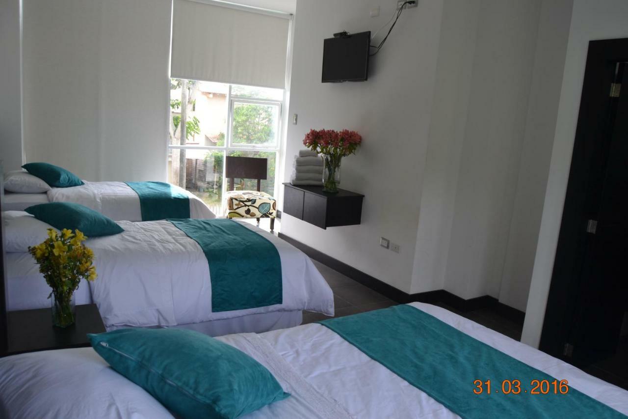 Ocean Blue Hotel Olon Ngoại thất bức ảnh